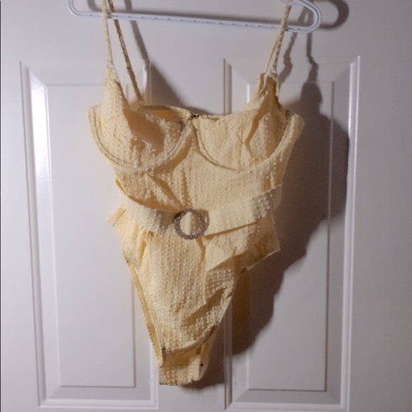 🆕 FASHION NOVA Spring Time Sunshine Yellow Swimsuit - BRAND NEW !!! - Picture 3 of 8